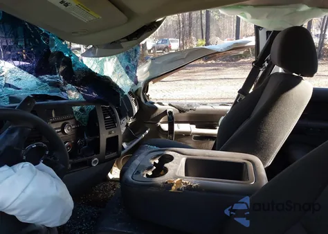 2010 Chevrolet Silverado 1500 Ls z USA, uszkodzony, nr VIN 1GCSCREA2AZ178530